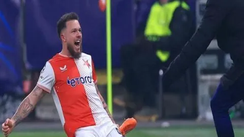 泰中校园铃声焕新潮，独家采用“苏超”名言，课间活力瞬间升级！